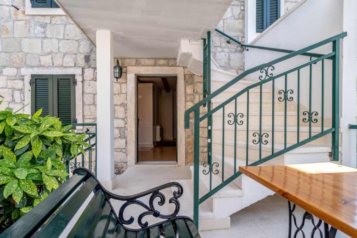 Apartments Inn Baska Voda Apartamento *